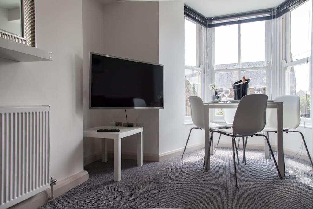 Stunning 2 Bed Apartment With Sea Views, Penzance Eksteriør bilde